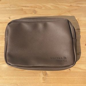 ✈️ New Vintage United Global First Travel Pouch 9 x 6 x 1